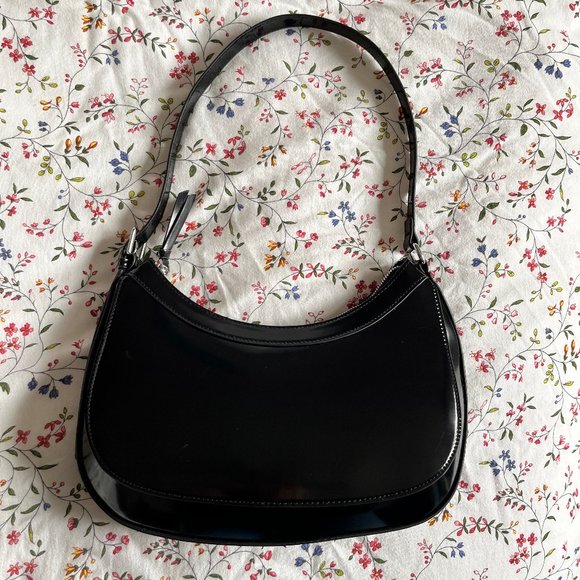 H&M patent shoulder bag - Picture 3 of 3